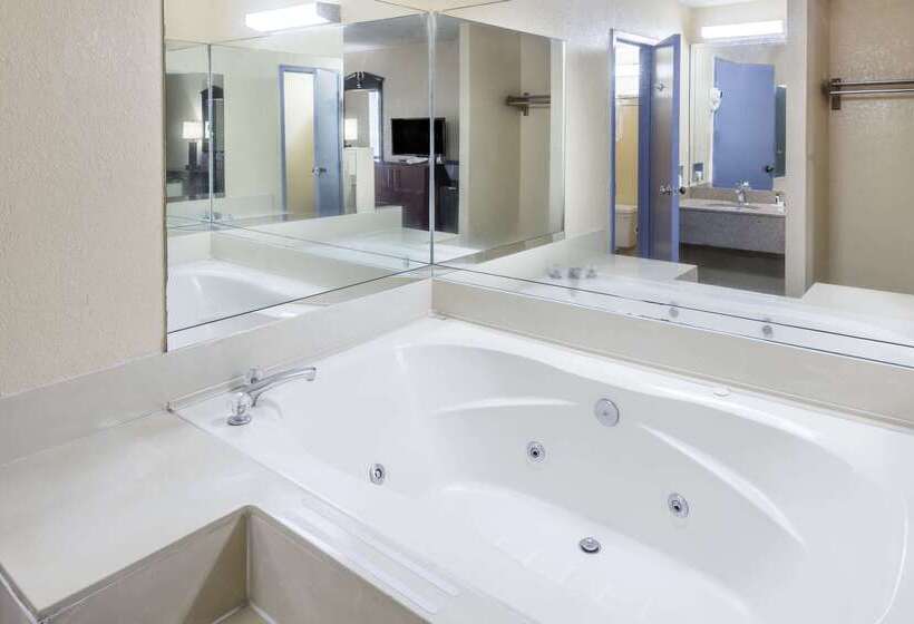 ホテル Days Inn By Wyndham Walterboro