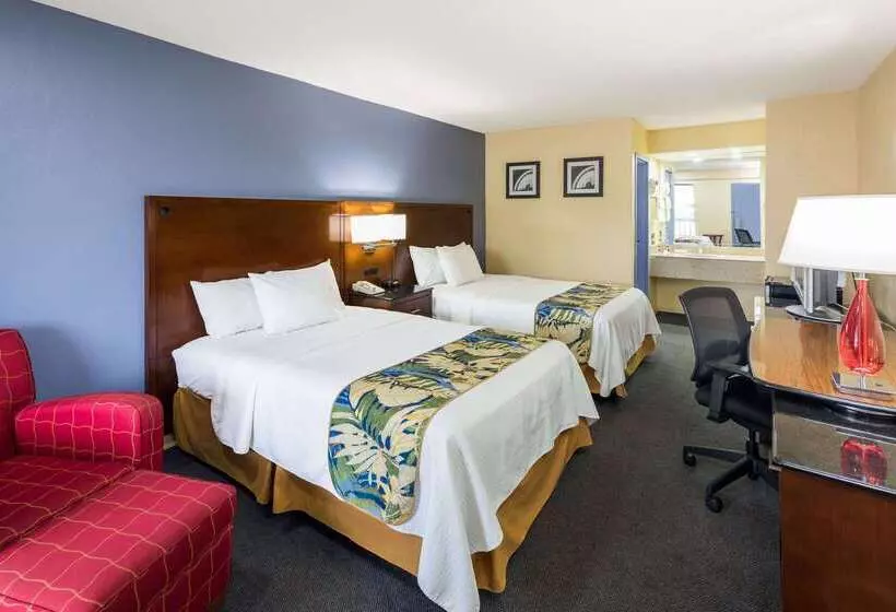 酒店 Days Inn By Wyndham Walterboro