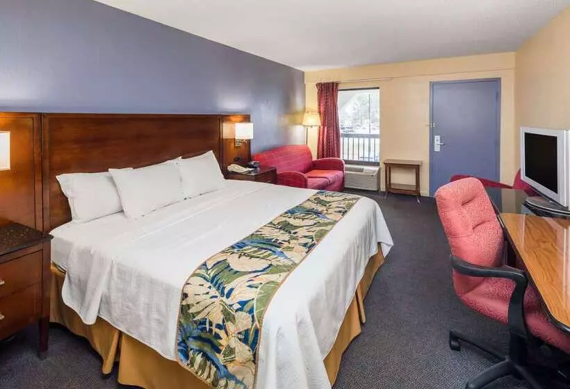 酒店 Days Inn By Wyndham Walterboro