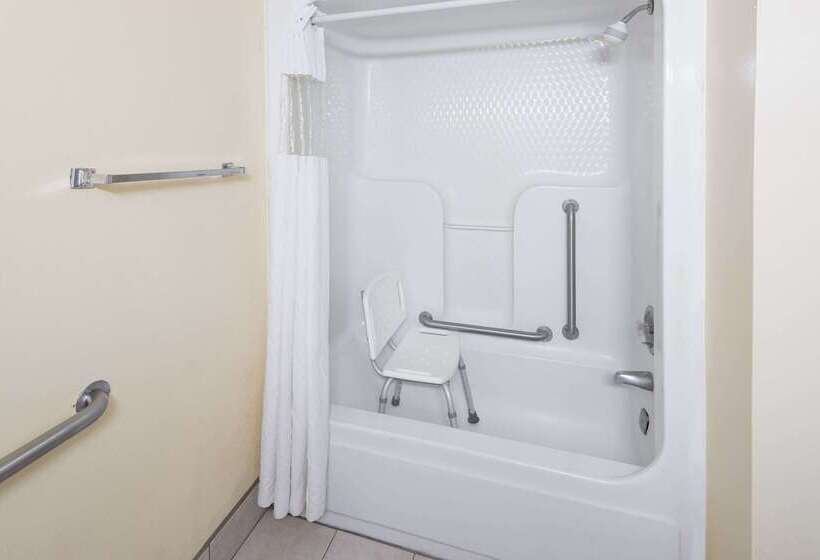 ホテル Days Inn By Wyndham Walterboro