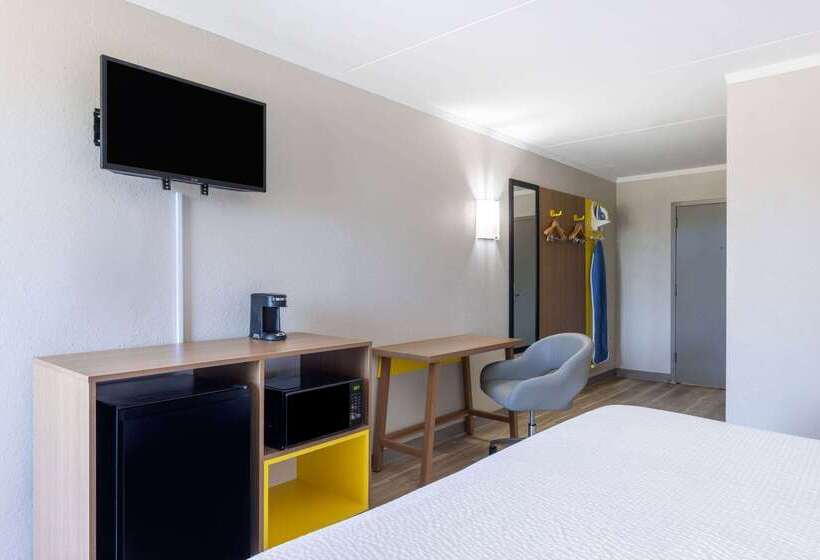 فندق Days Inn & Suites By Wyndham Fort Bragg/cross Creek Mall