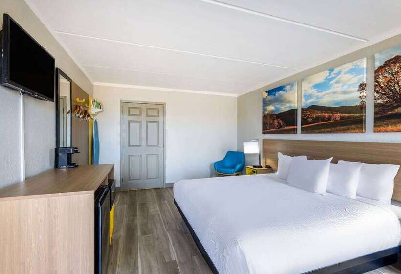 فندق Days Inn & Suites By Wyndham Fort Bragg/cross Creek Mall