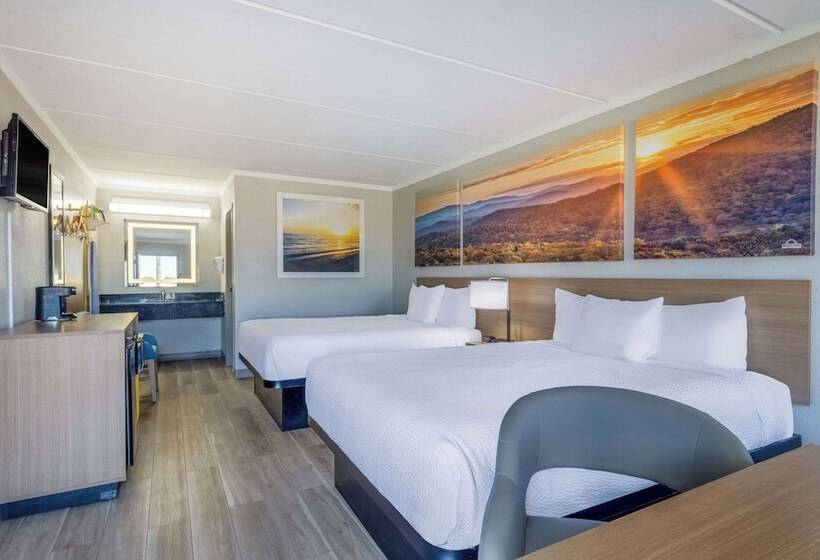 فندق Days Inn & Suites By Wyndham Fort Bragg/cross Creek Mall