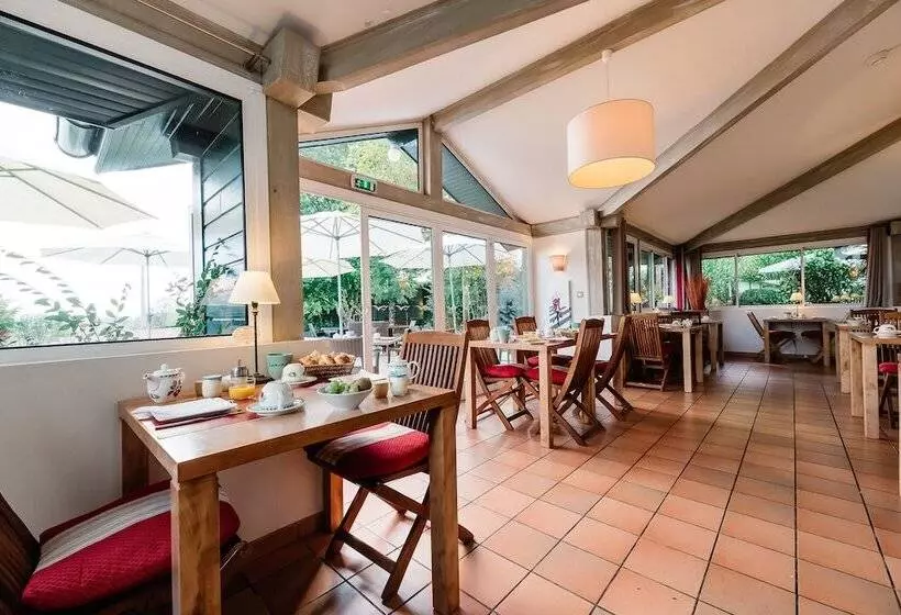 ホテル Hôtel Laminak, The Originals Relais