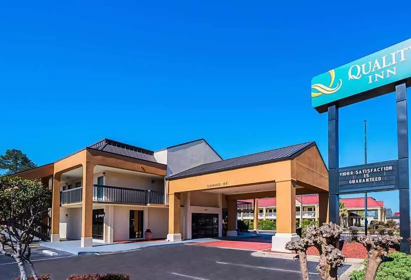 酒店 Quality Inn & Suites