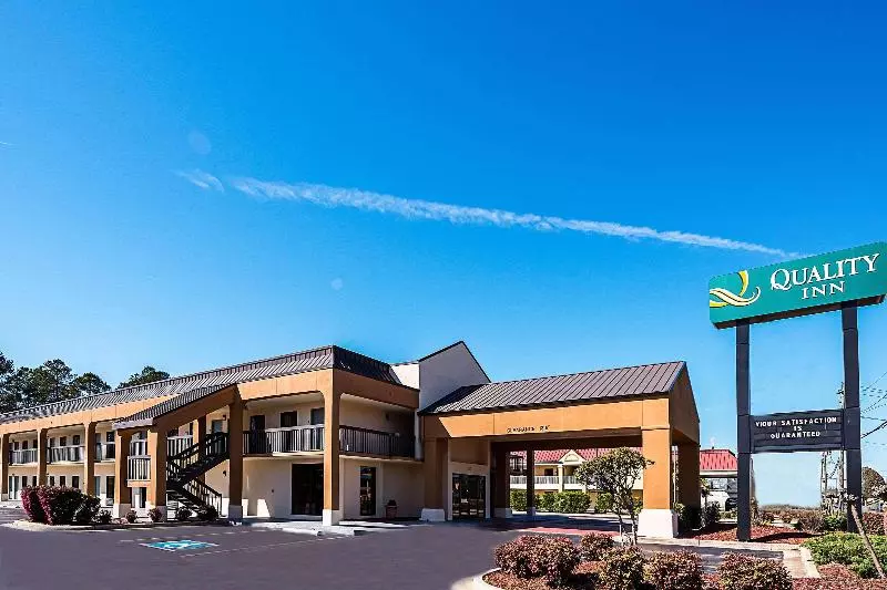 酒店 Quality Inn & Suites