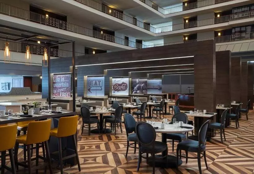 בית מלון כפרי Renaissance Concourse Atlanta Airport