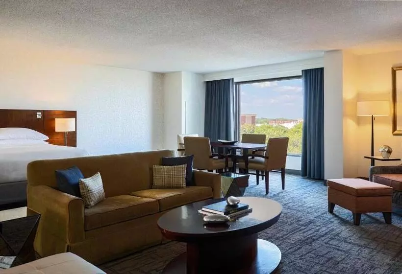 בית מלון כפרי Renaissance Concourse Atlanta Airport