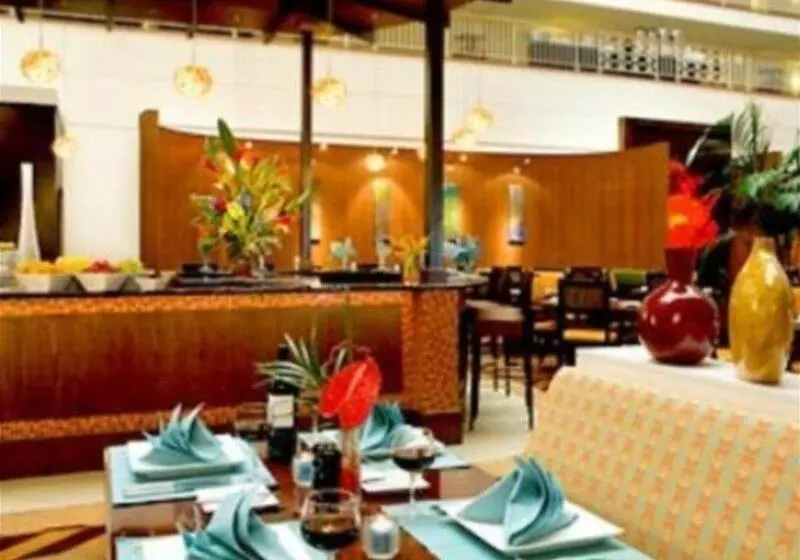 בית מלון כפרי Renaissance Concourse Atlanta Airport