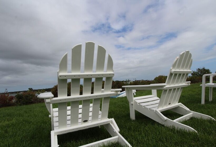 Innseason Resorts Surfside