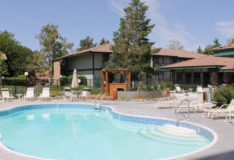 Thunderbird Resort Club