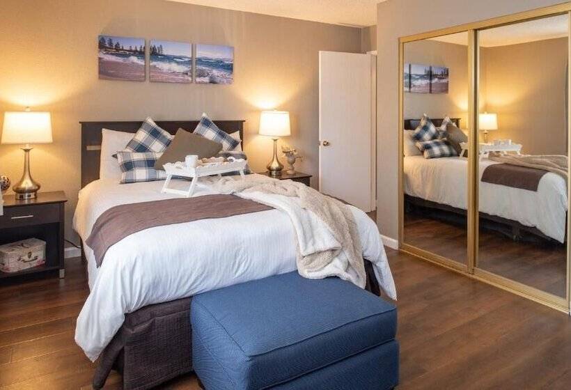 Thunderbird Resort Club