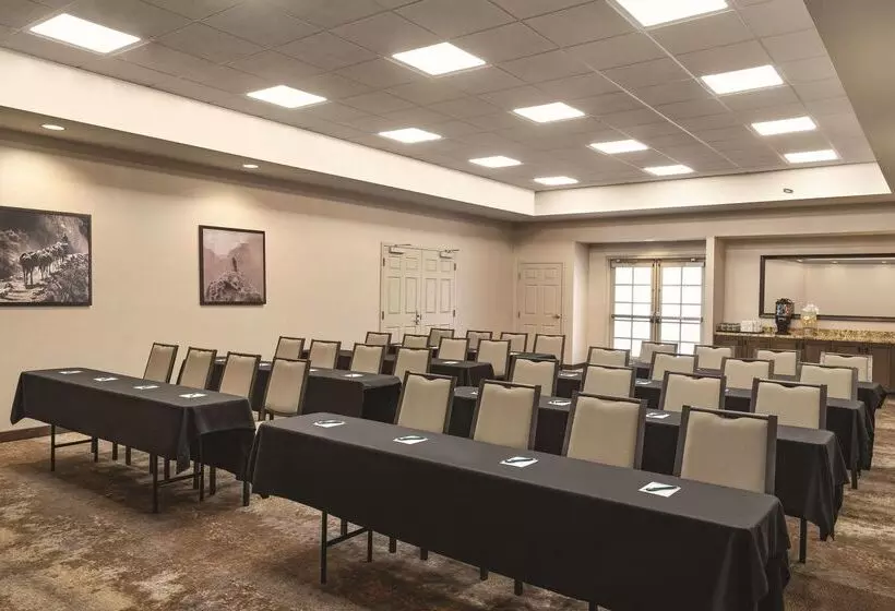 Homewood Suites By Hilton Tucson/st. Philip S Plaza Univ