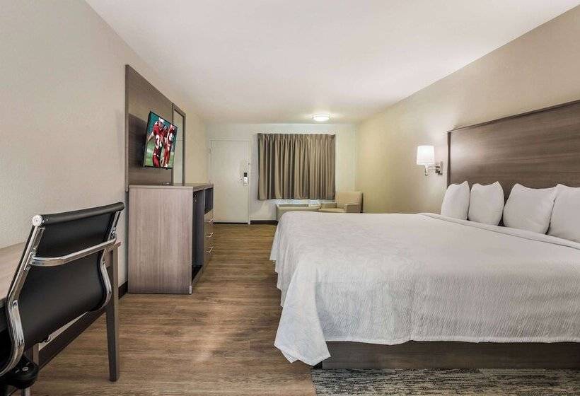 Отель Days Inn By Wyndham Chula Vista San Diego