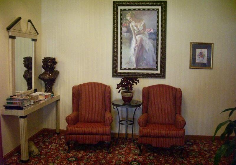 Отель Executive Inn Morgan Hill