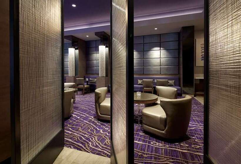 ホテル Hilton Long Beach