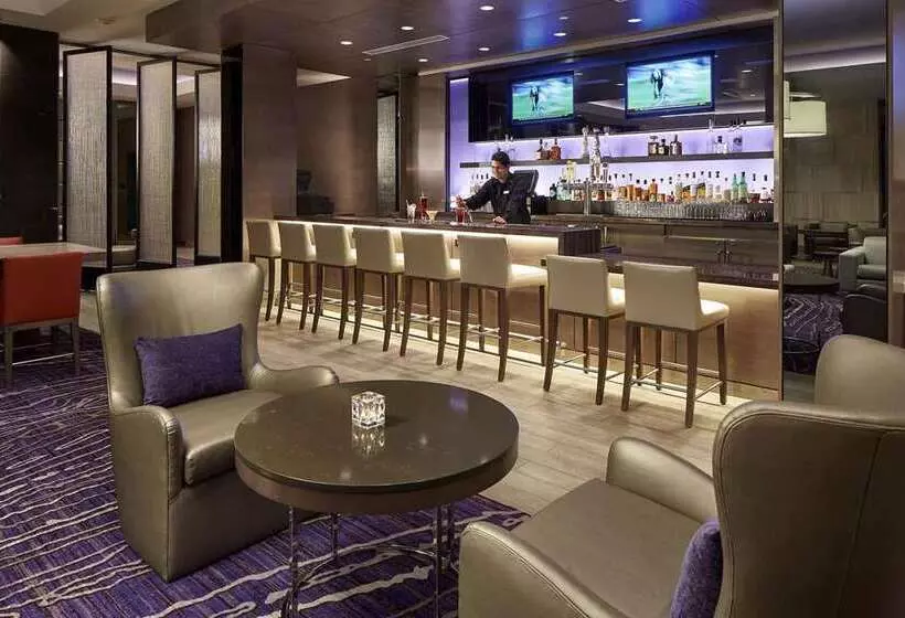 فندق Hilton Long Beach