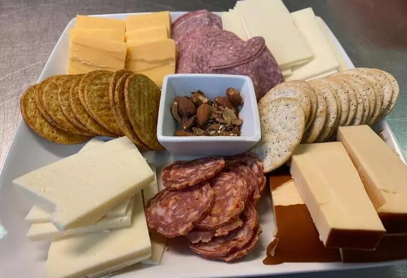 Hotel Inn On The River