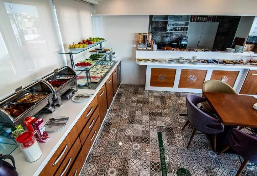 Lapis Inn Hotel & Spa