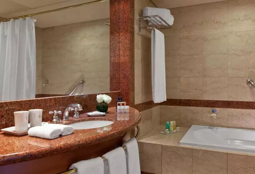 هتل Quinto Centenario