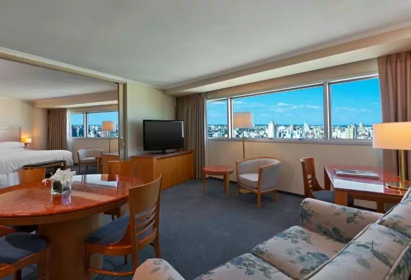 هتل Quinto Centenario