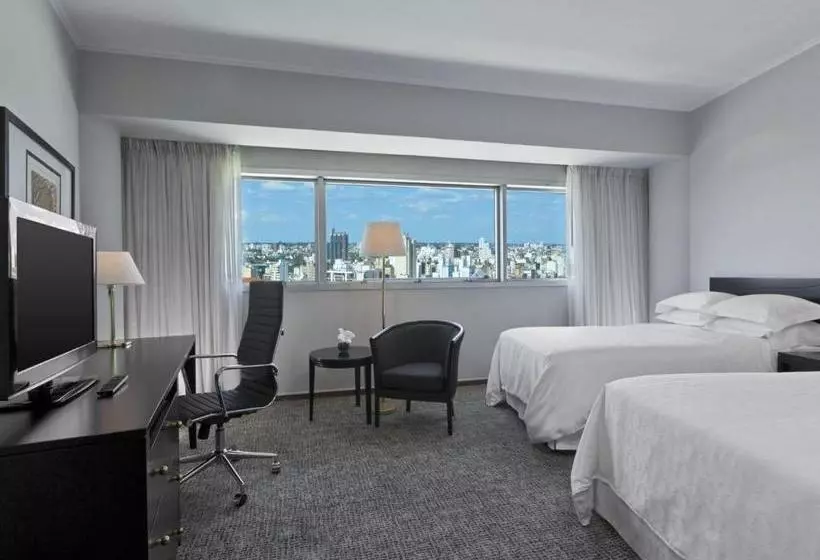 هتل Quinto Centenario