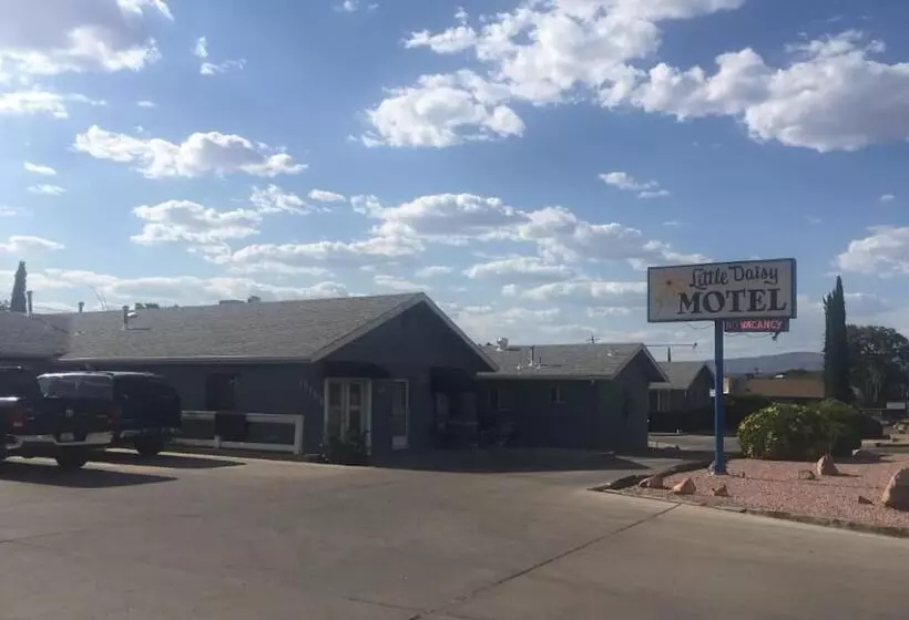 Little Daisy Motel