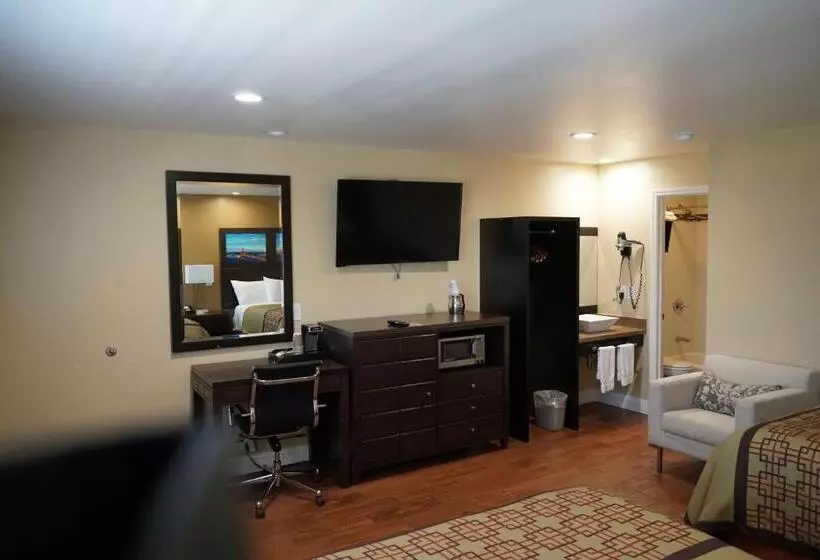 فندق على الطريق Muir Woods Lodge