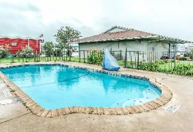 OYO Hotel San Antonio East