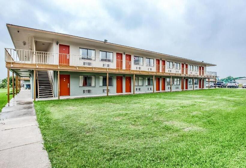 OYO Hotel San Antonio East