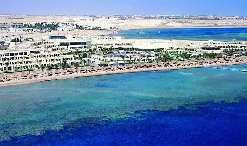 استراحتگاه Coral Sea Imperial Coral Sea Sensatori