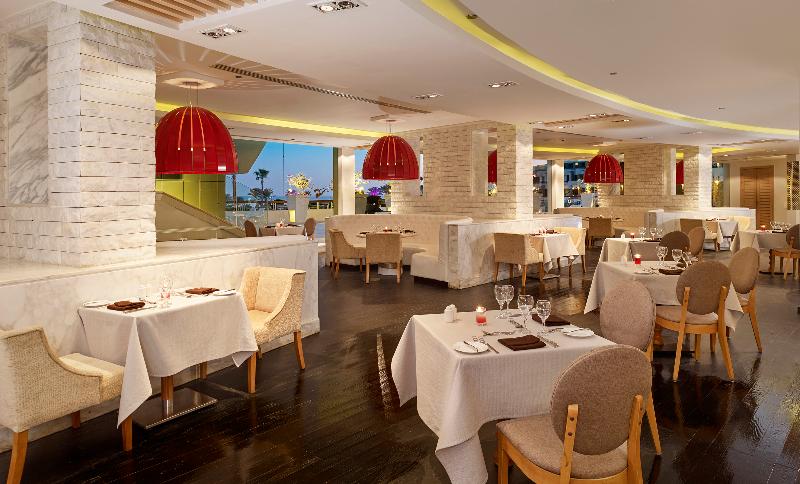 استراحتگاه Coral Sea Imperial Coral Sea Sensatori