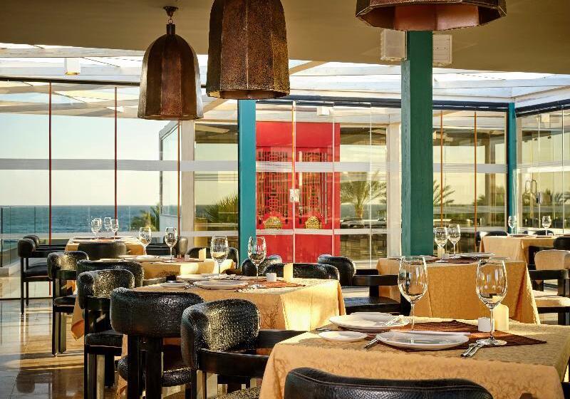 استراحتگاه Coral Sea Imperial Coral Sea Sensatori