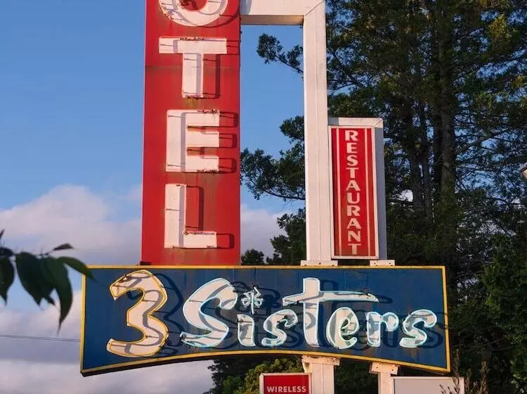 3 Sisters Motel