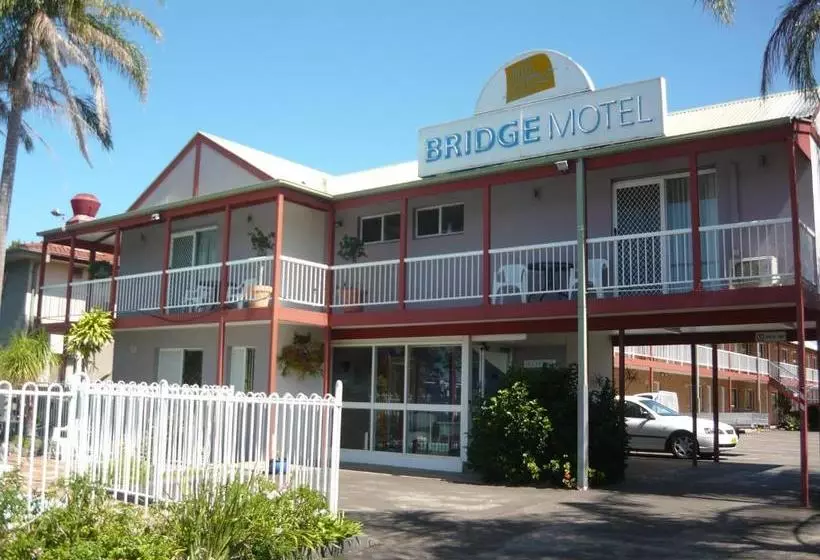 Bridge Motel