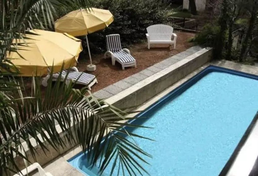 Golf Tower Suites & Apartments