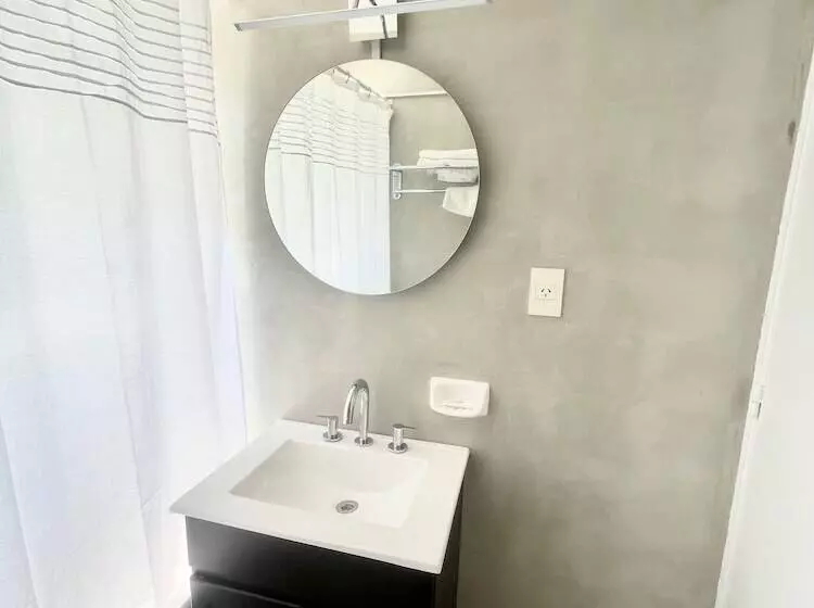 Golf Tower Suites & Apartments