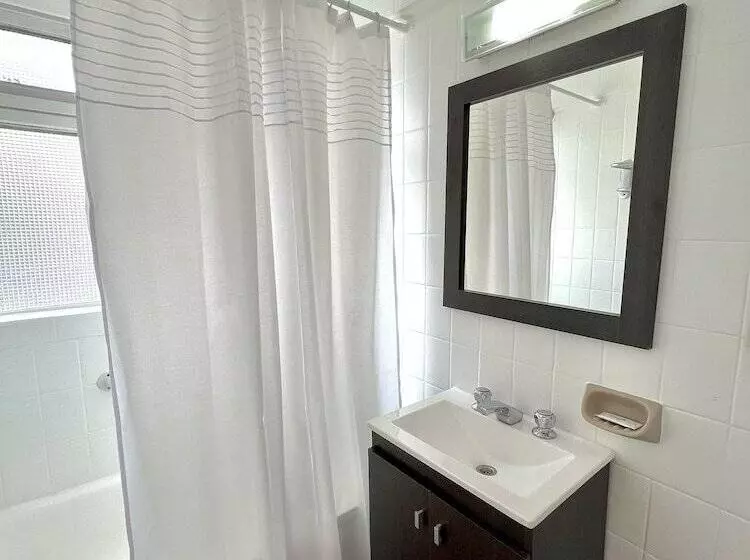 Golf Tower Suites & Apartments