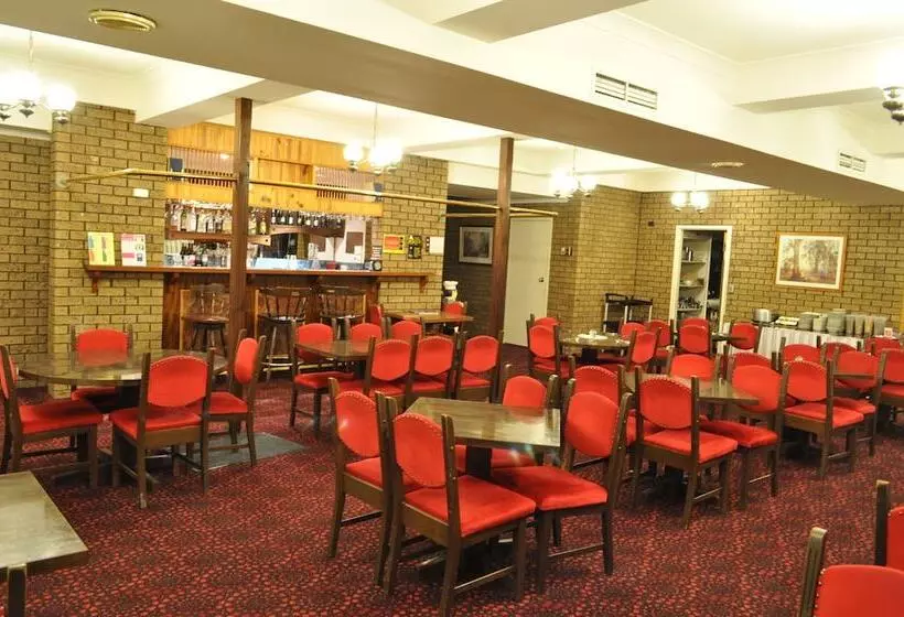 هتل Albury Burvale Motor Inn