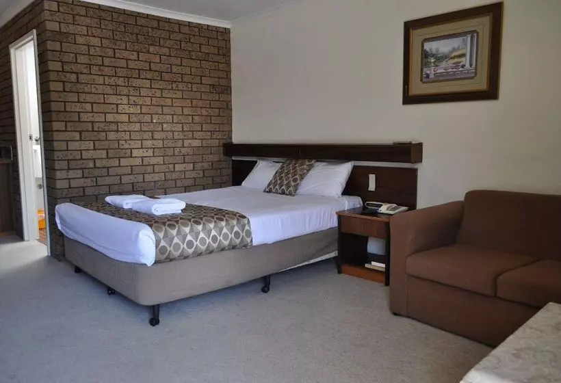 هتل Albury Burvale Motor Inn