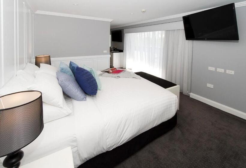 فندق Canberra Rex