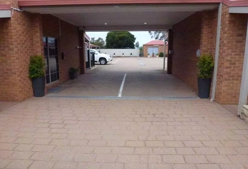 فندق Colonial Motor Inn Bairnsdale Golden Chain Property
