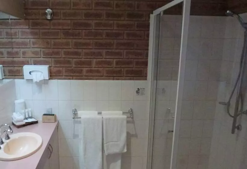 فندق Colonial Motor Inn Bairnsdale Golden Chain Property