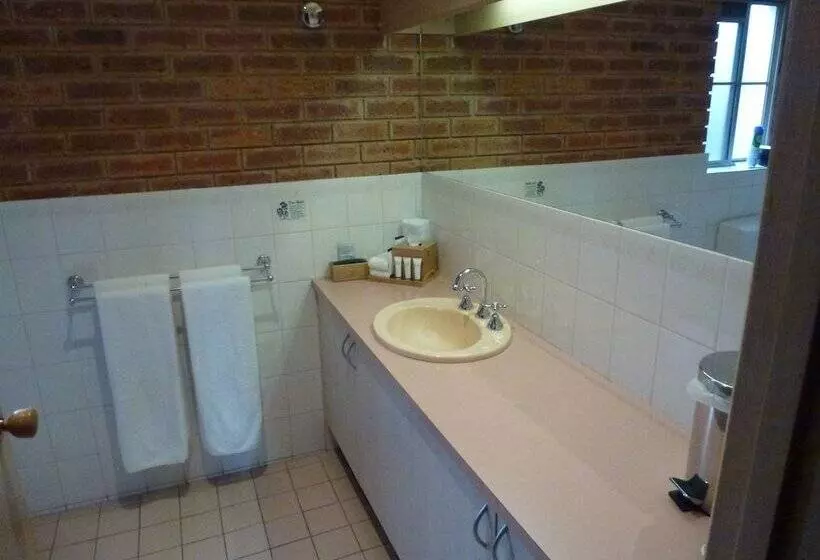 فندق Colonial Motor Inn Bairnsdale Golden Chain Property