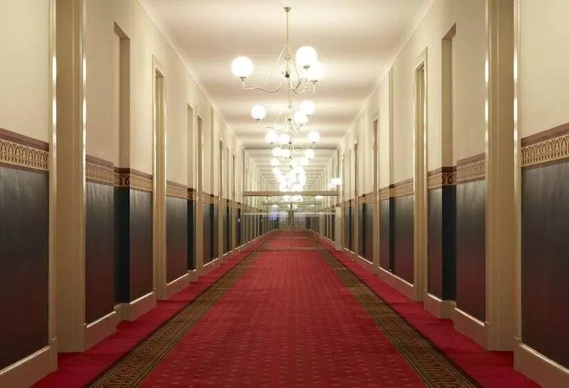 Grand Hotel Melbourne