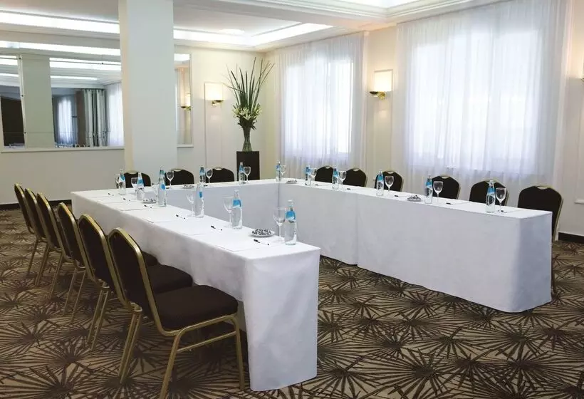 هتل NH Collection Buenos Aires Crillon