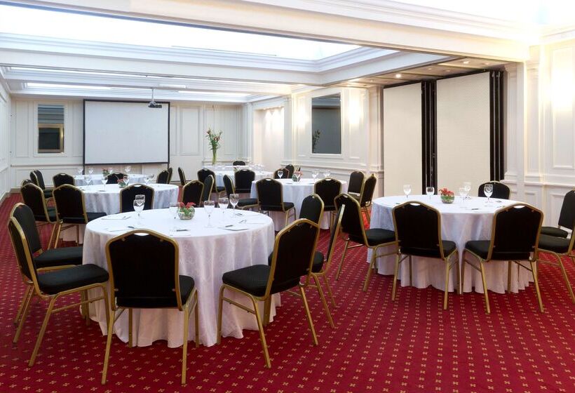 هتل NH Collection Buenos Aires Crillon