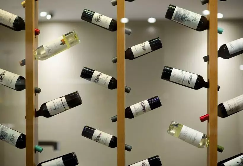 هتل NH Collection Buenos Aires Crillon