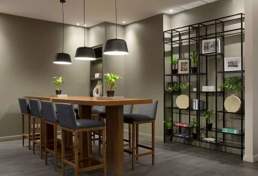 هتل NH Collection Buenos Aires Crillon