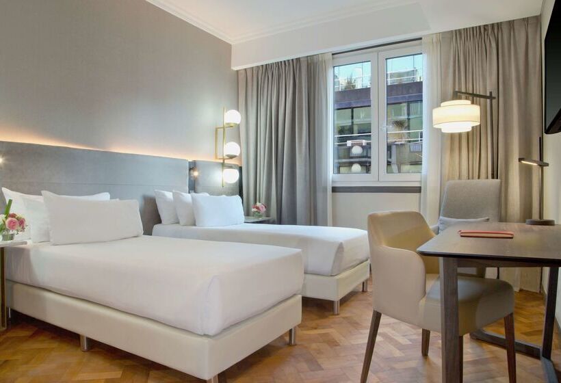 هتل NH Collection Buenos Aires Crillon